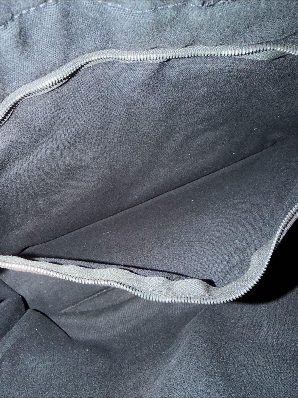 Hermes Black Canvas Tote with Contrast Stitching - Authentic Pre-Loved - Picture 10 of 16